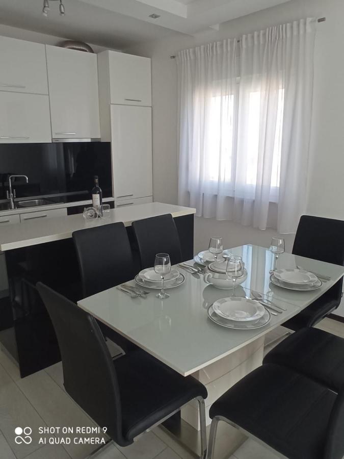Apartman Emanuela 斯普利特 外观 照片